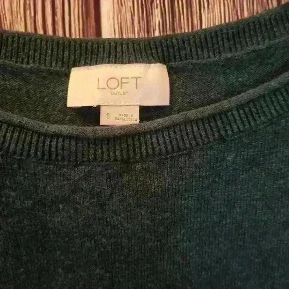 Loft womans sz small sweater - Picture 2 of 4